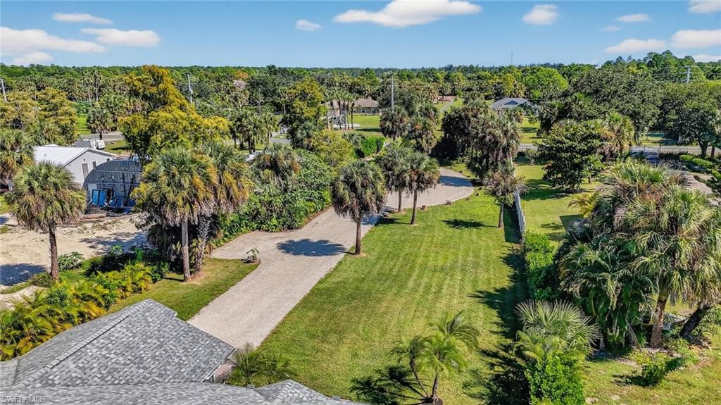 1081 9th St SW, Naples, FL 34117-32