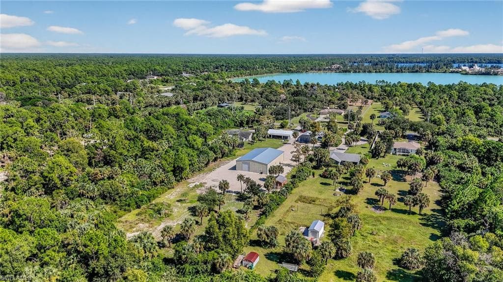 1081 9th St SW, Naples, FL 34117-35