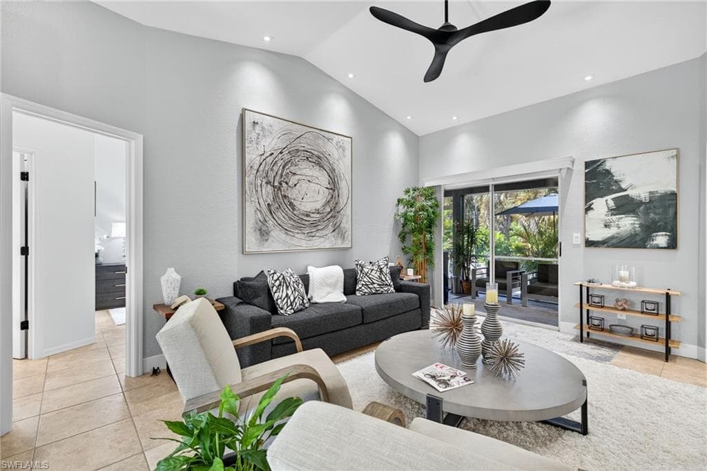 1081 9th St SW, Naples, FL 34117-4