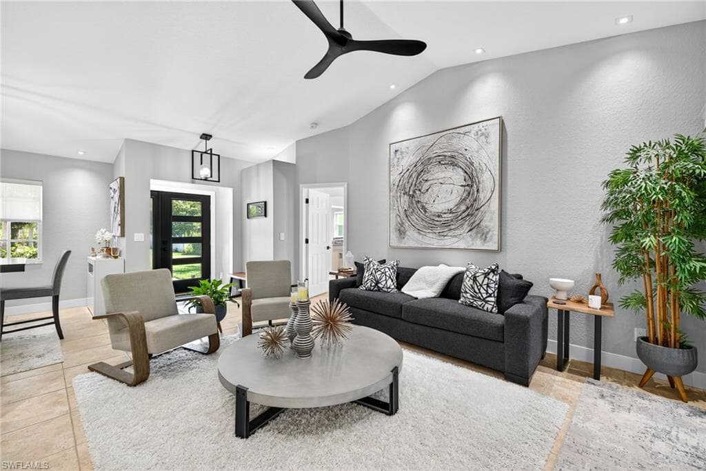 1081 9th St SW, Naples, FL 34117-6