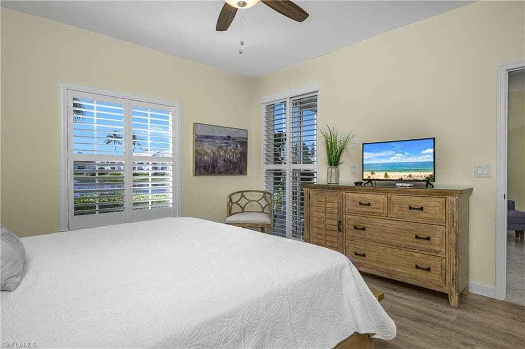 864 Tanbark Dr 101, Naples, FL 34108-20