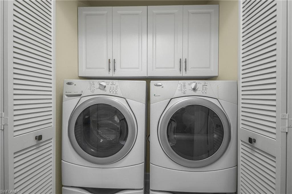 864 Tanbark Dr 101, Naples, FL 34108-25