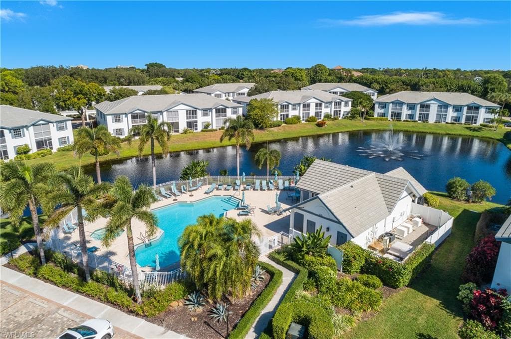 864 Tanbark Dr 101, Naples, FL 34108-34