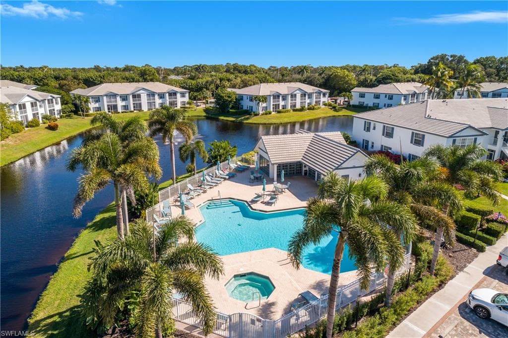 864 Tanbark Dr 101, Naples, FL 34108-38