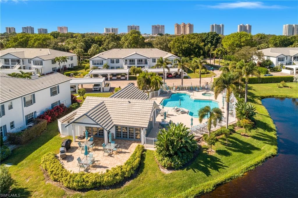 864 Tanbark Dr 101, Naples, FL 34108-39