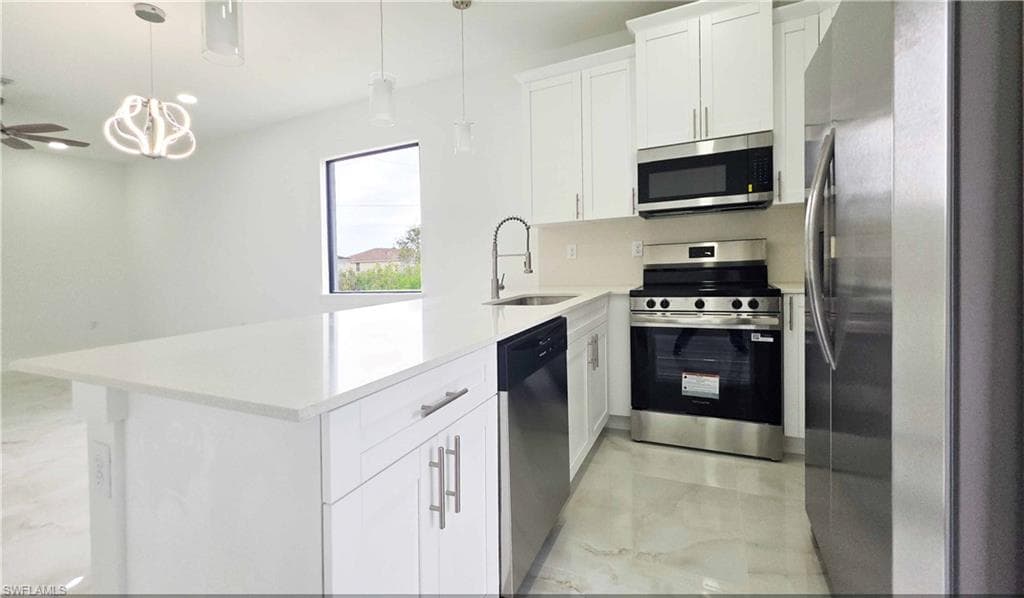 2814 68th St W, Lehigh Acres, FL 33976-13