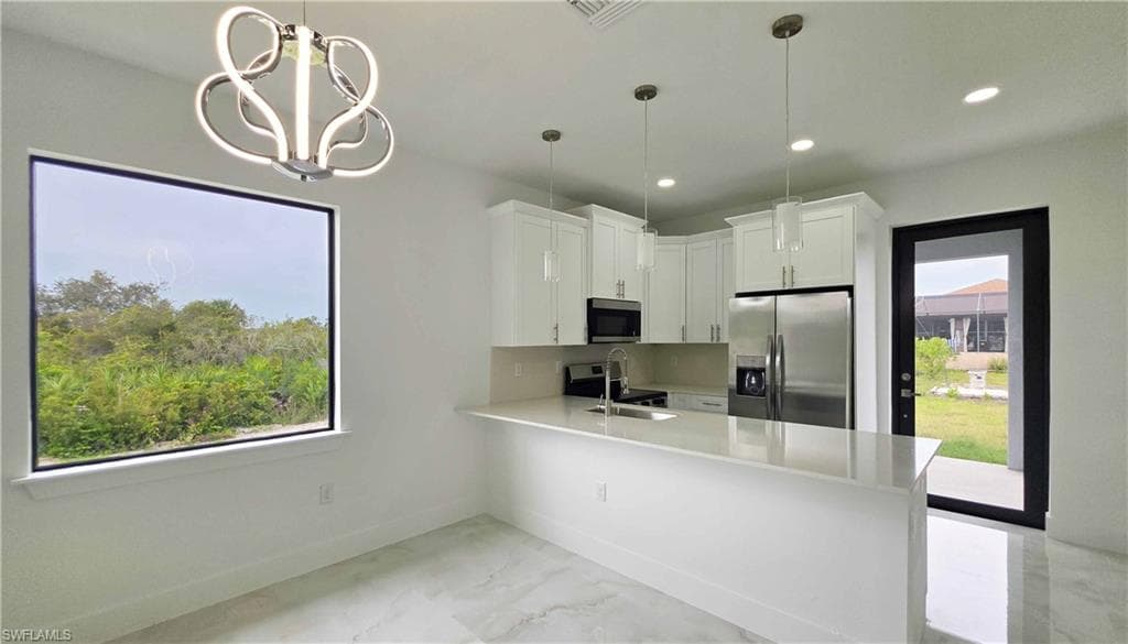 2814 68th St W, Lehigh Acres, FL 33976-14