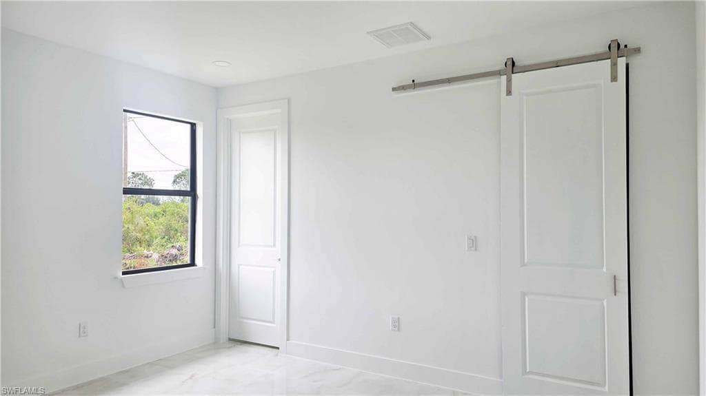 2814 68th St W, Lehigh Acres, FL 33976-18