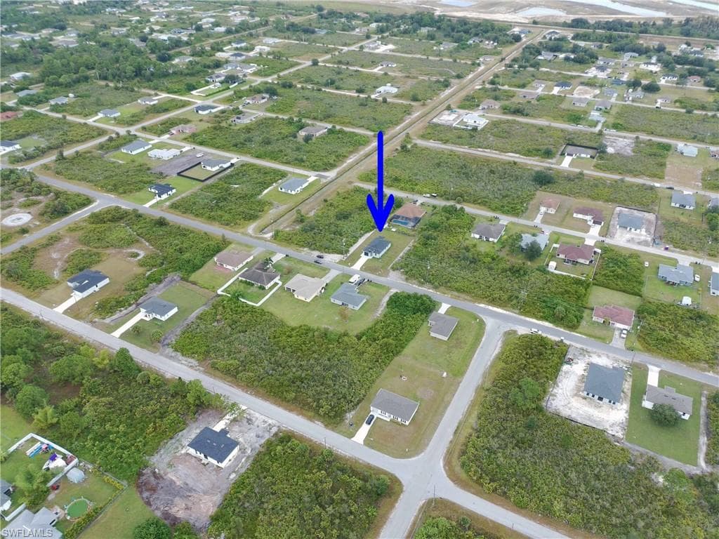 2814 68th St W, Lehigh Acres, FL 33976-27