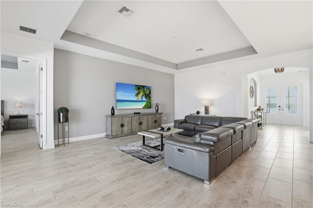 13686 Blue Bay Cir, Fort Myers, FL 33913-9