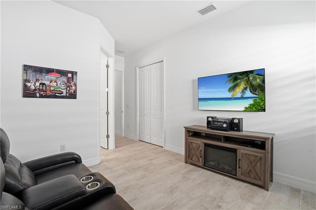 13686 Blue Bay Cir, Fort Myers, FL 33913-30