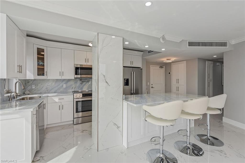 58 Collier Blvd 209, Marco Island, FL 34145-10