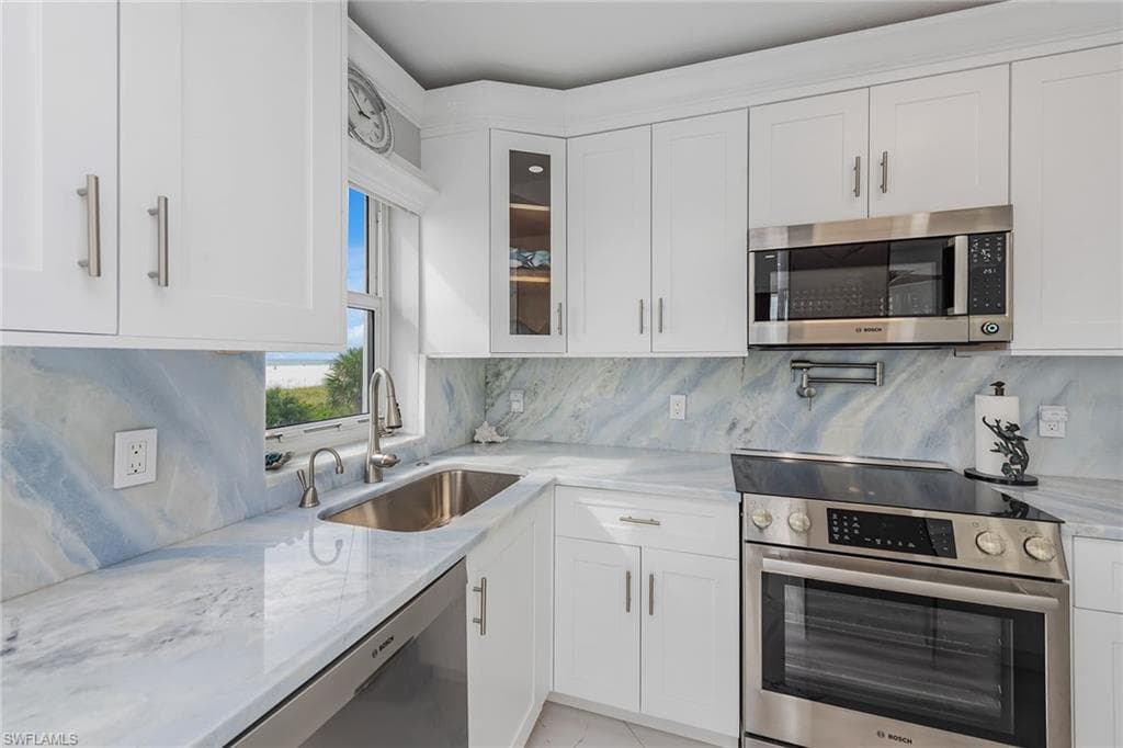 58 Collier Blvd 209, Marco Island, FL 34145-12