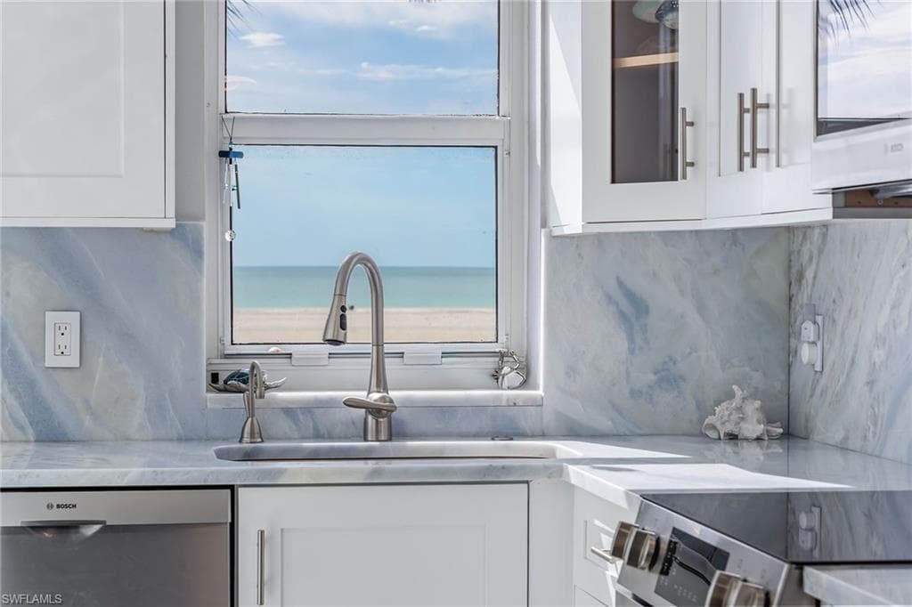 58 Collier Blvd 209, Marco Island, FL 34145-14