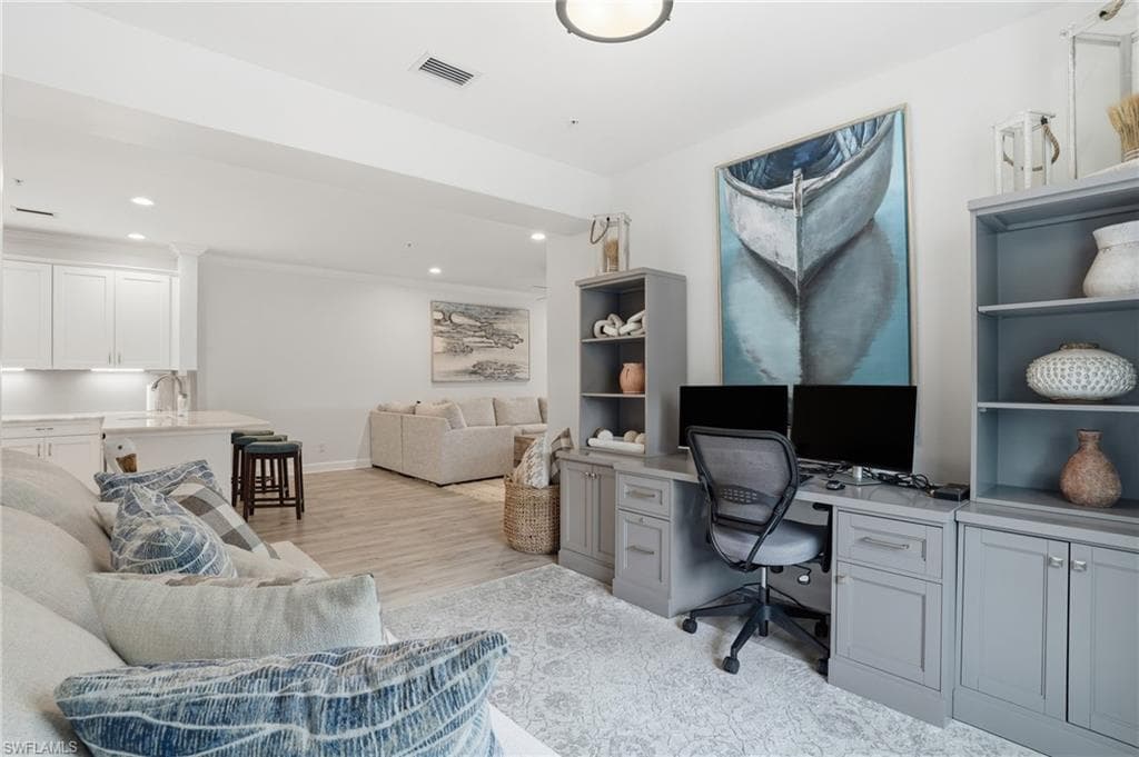 9426 Benvenuto Ct 2-104, Naples, FL 34119-21