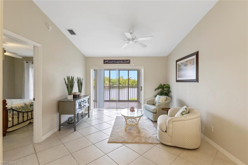 1305 Mainsail Dr 1013, Naples, FL 34114-9