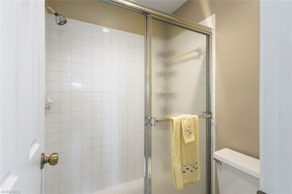 1305 Mainsail Dr 1013, Naples, FL 34114-17