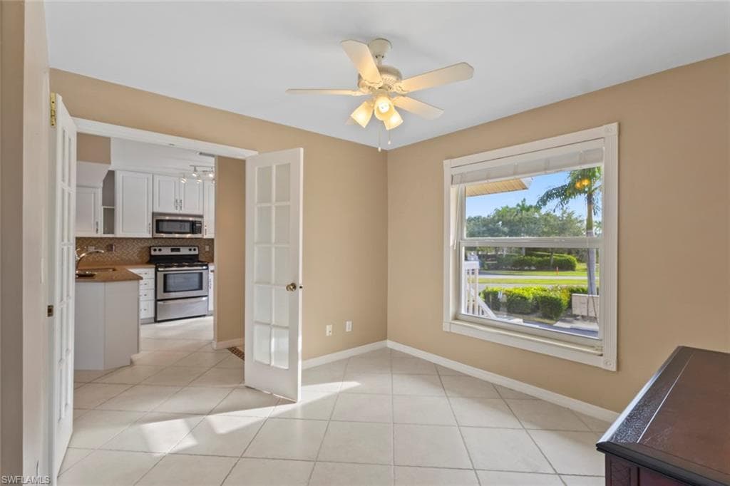 1305 Mainsail Dr 1013, Naples, FL 34114-18