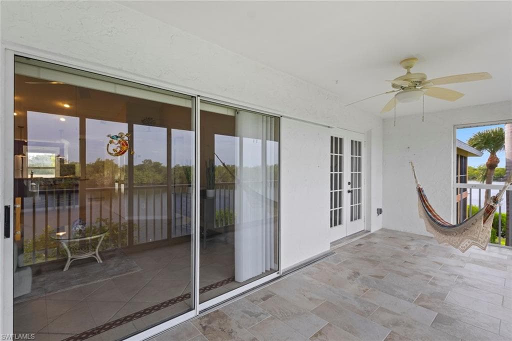 1305 Mainsail Dr 1013, Naples, FL 34114-23