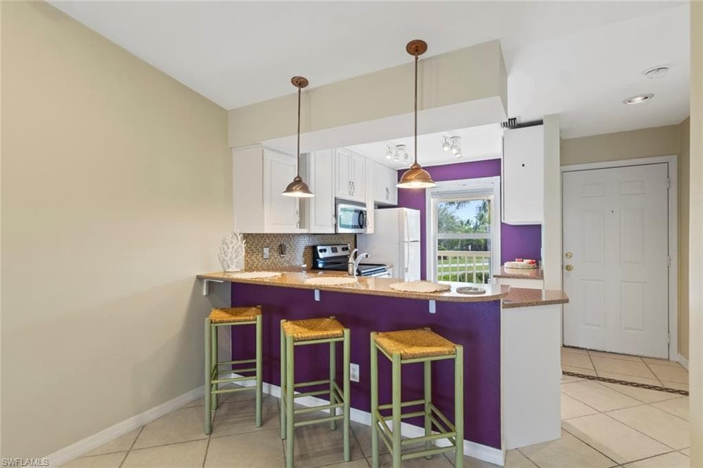 1305 Mainsail Dr 1013, Naples, FL 34114-5