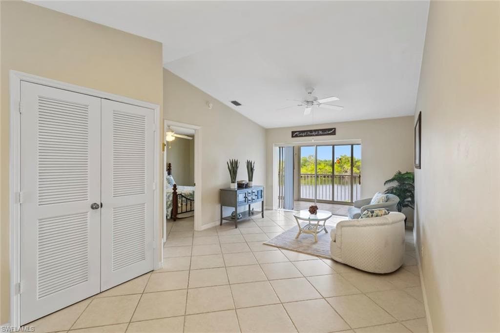 1305 Mainsail Dr 1013, Naples, FL 34114-7
