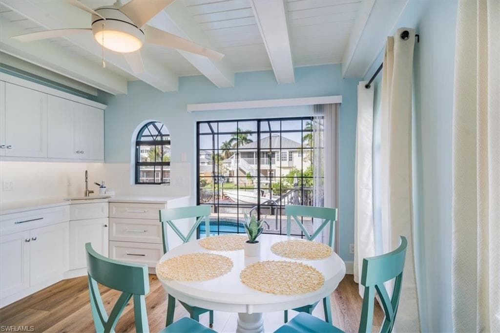 1283 Grand Canal Dr, Naples, FL 34110-9