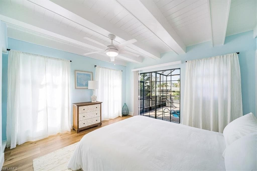 1283 Grand Canal Dr, Naples, FL 34110-12