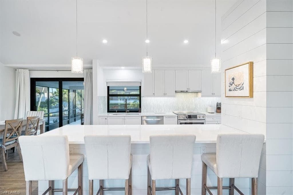 148 1st St, Bonita Springs, FL 34134-16