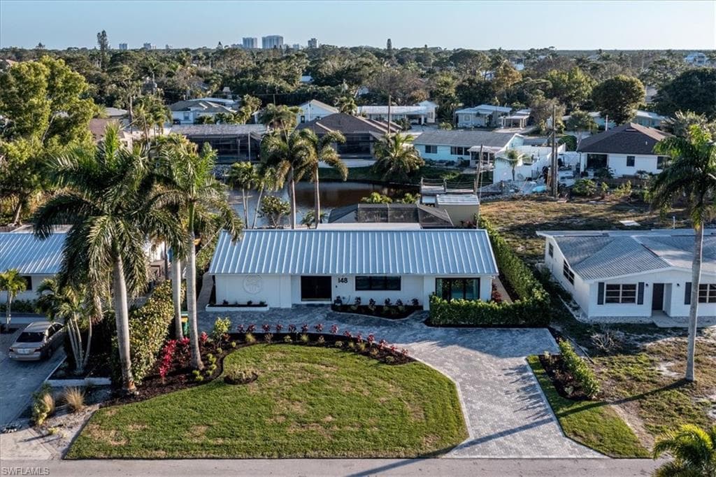 148 1st St, Bonita Springs, FL 34134-33