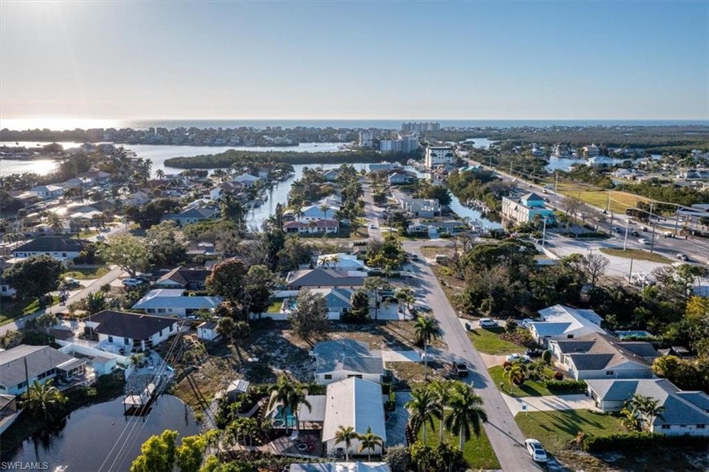 148 1st St, Bonita Springs, FL 34134-40