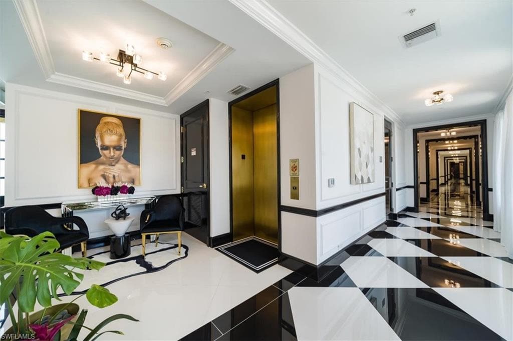 780 5th Ave S 305, Naples, FL 34102-25