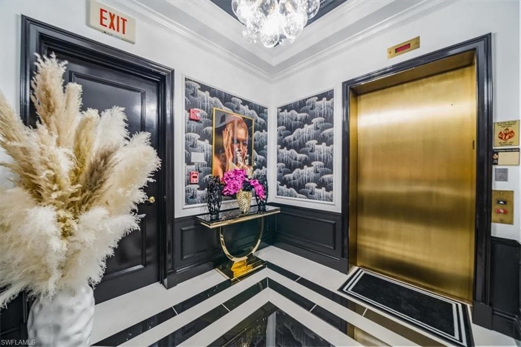 780 5th Ave S 305, Naples, FL 34102-26