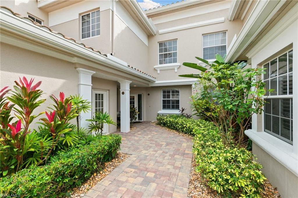 3960 Deer Crossing Ct 103, Naples, FL 34114-5