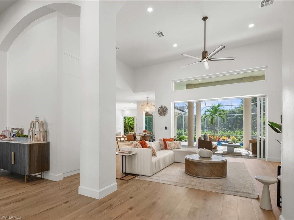 2115 Imperial Golf Course Blvd, Naples, FL 34110-8