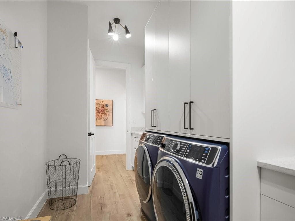 2115 Imperial Golf Course Blvd, Naples, FL 34110-32