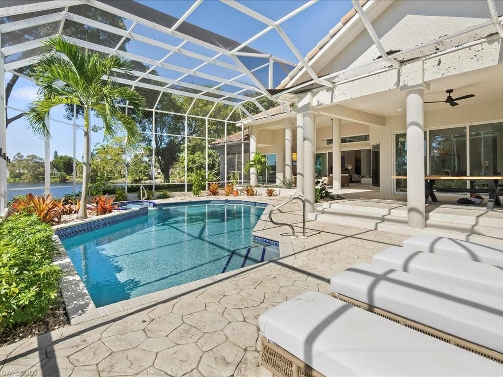 2115 Imperial Golf Course Blvd, Naples, FL 34110-37