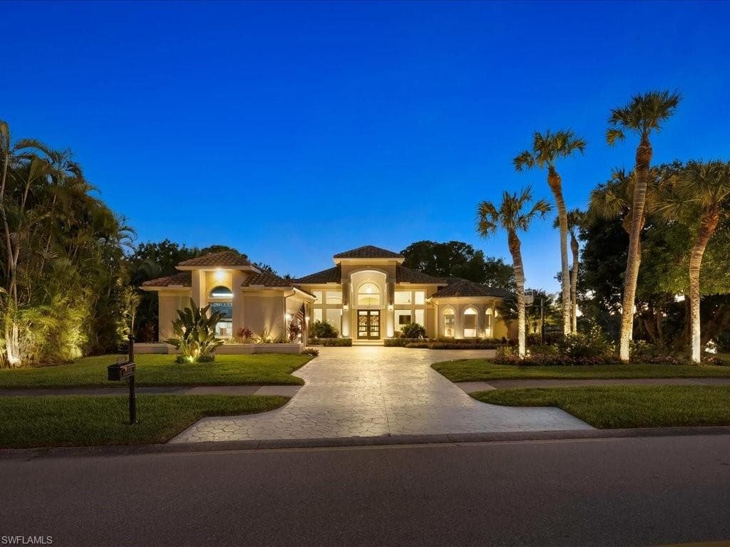 2115 Imperial Golf Course Blvd, Naples, FL 34110-45