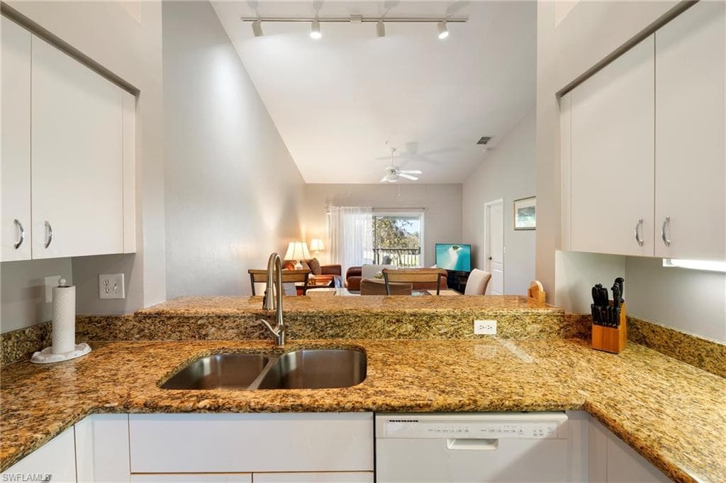 9300 Highland Woods Blvd 3305, Bonita Springs, FL 34135-4