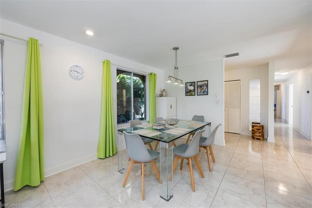 27594 Imperial River Rd, Bonita Springs, FL 34134-8