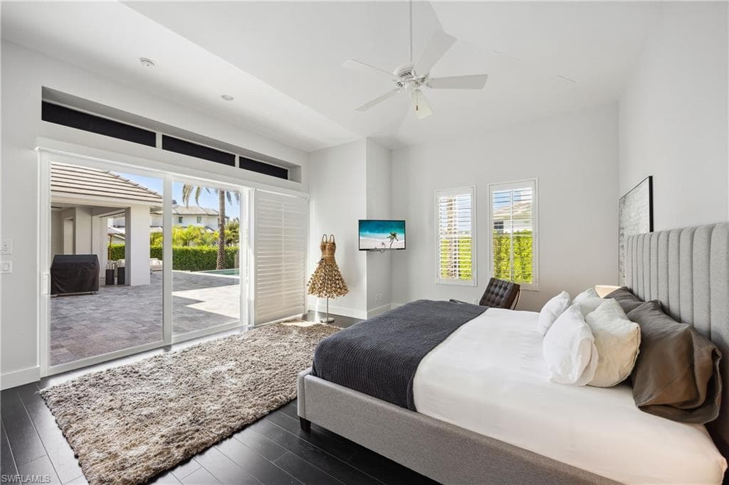 299 Mermaids Bight, Naples, FL 34103-12