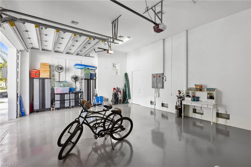 299 Mermaids Bight, Naples, FL 34103-28