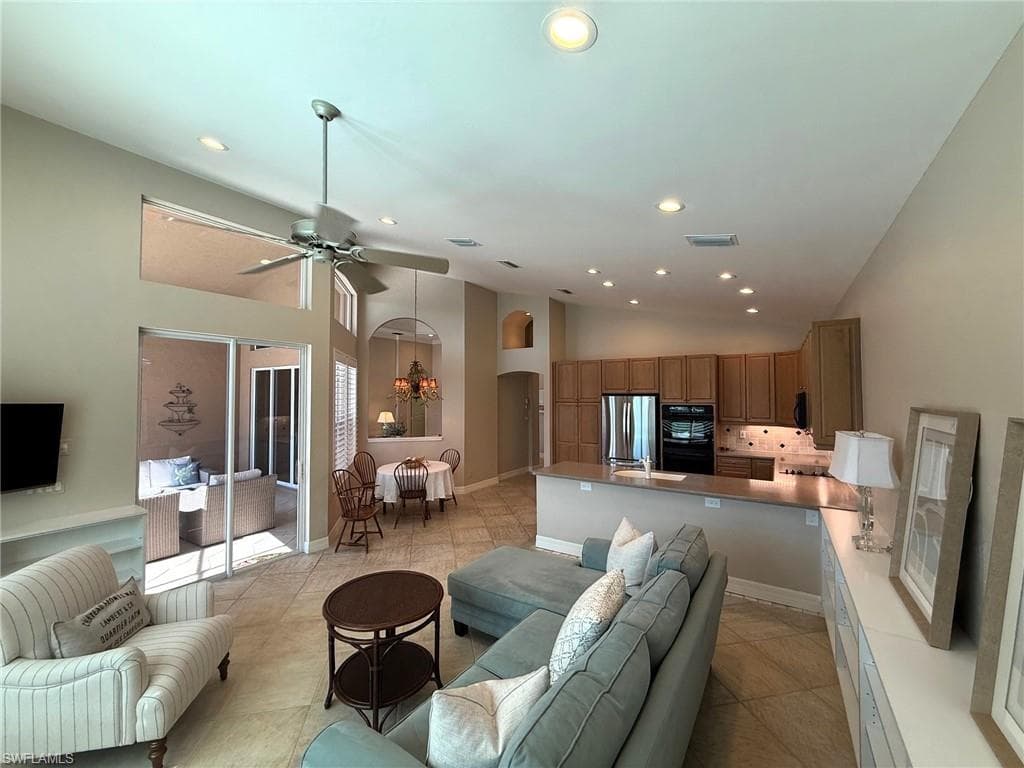 1472 Palma Blanca Ct, Naples, FL 34119-11