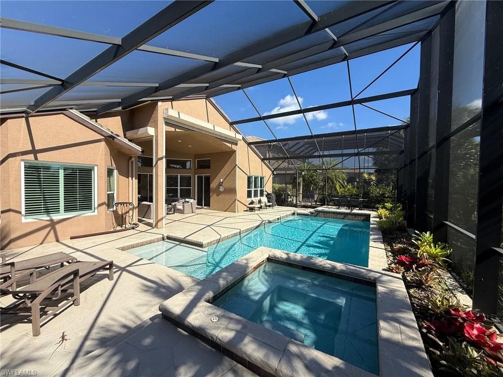 1472 Palma Blanca Ct, Naples, FL 34119-17