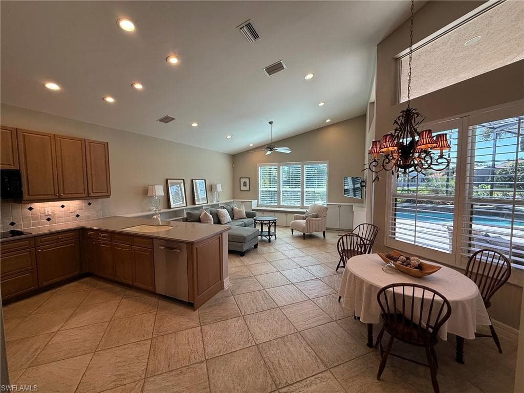 1472 Palma Blanca Ct, Naples, FL 34119-6