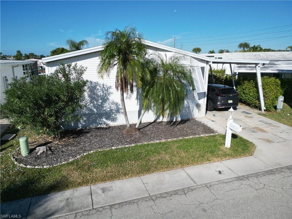 17510 Primrose Ct, Fort Myers Beach, FL 33931-2