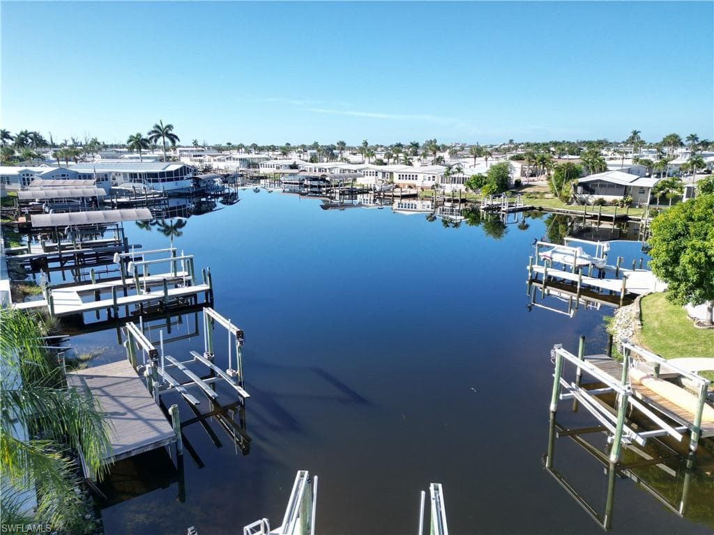 17510 Primrose Ct, Fort Myers Beach, FL 33931-6