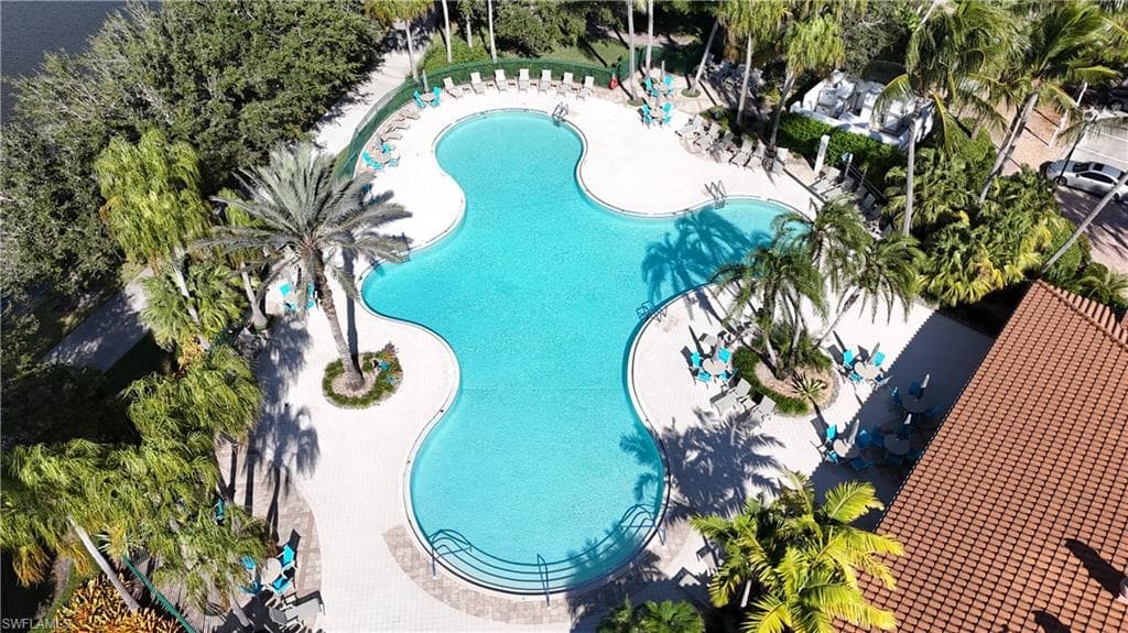 4910 Kingston Way, Naples, FL 34119-21