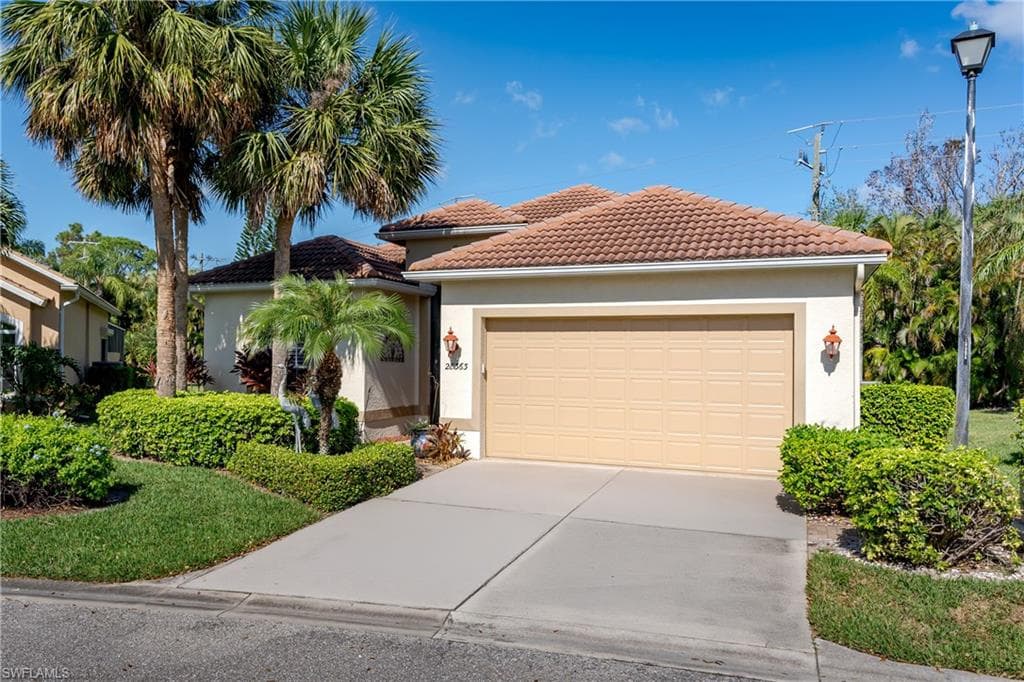 28363 Hidden Lake Dr, Bonita Springs, FL 34134-1