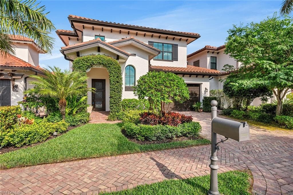 7924 Cordoba Pl, Naples, FL 34113-1