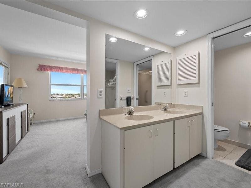 897 Collier Ct 4-705, Marco Island, FL 34145-21